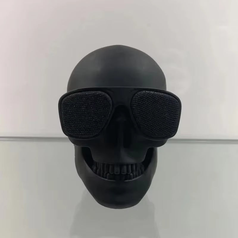 Skull Head Speaker Portable Mini Bluetooth-Compatible Wireless HD Stereo Speakers Skull Head Subwoofer Creative Home Ornament